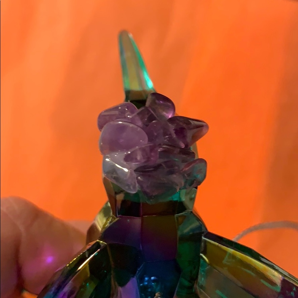 Beautiful Amethyst Iridescent Hummingbird Ornament - Picture 4 of 9